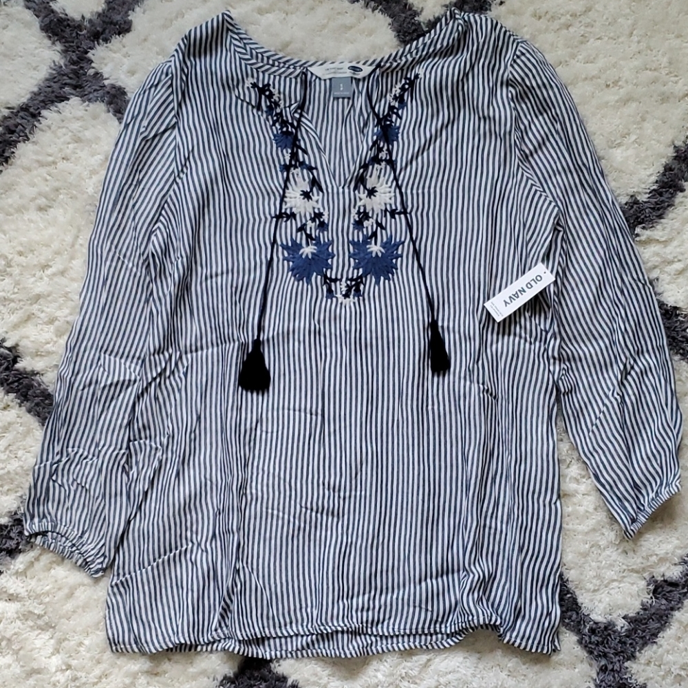 Old Navy blue striped tie front floral top